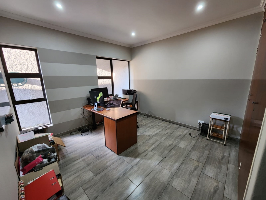 6 Bedroom Property for Sale in Sasolburg Ext 23 Free State